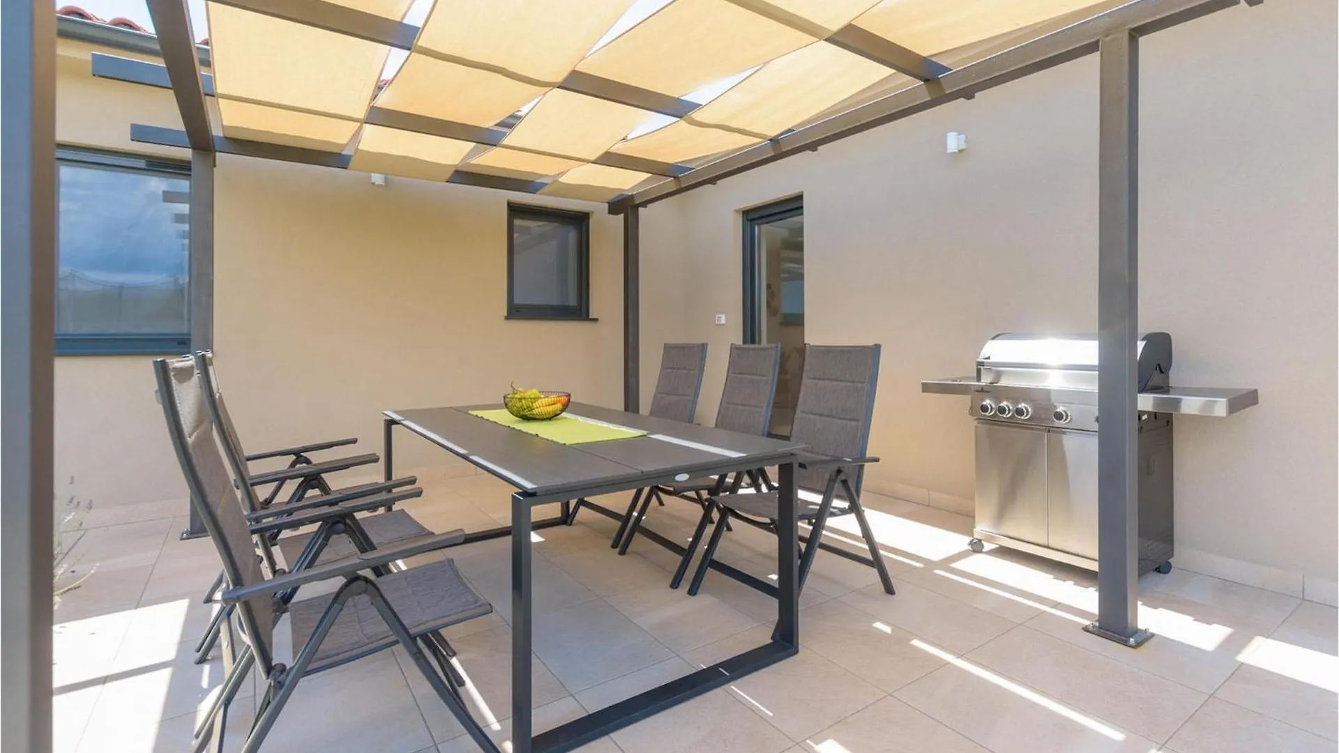 Villa Vitis Vitae Peresiji Holiday home