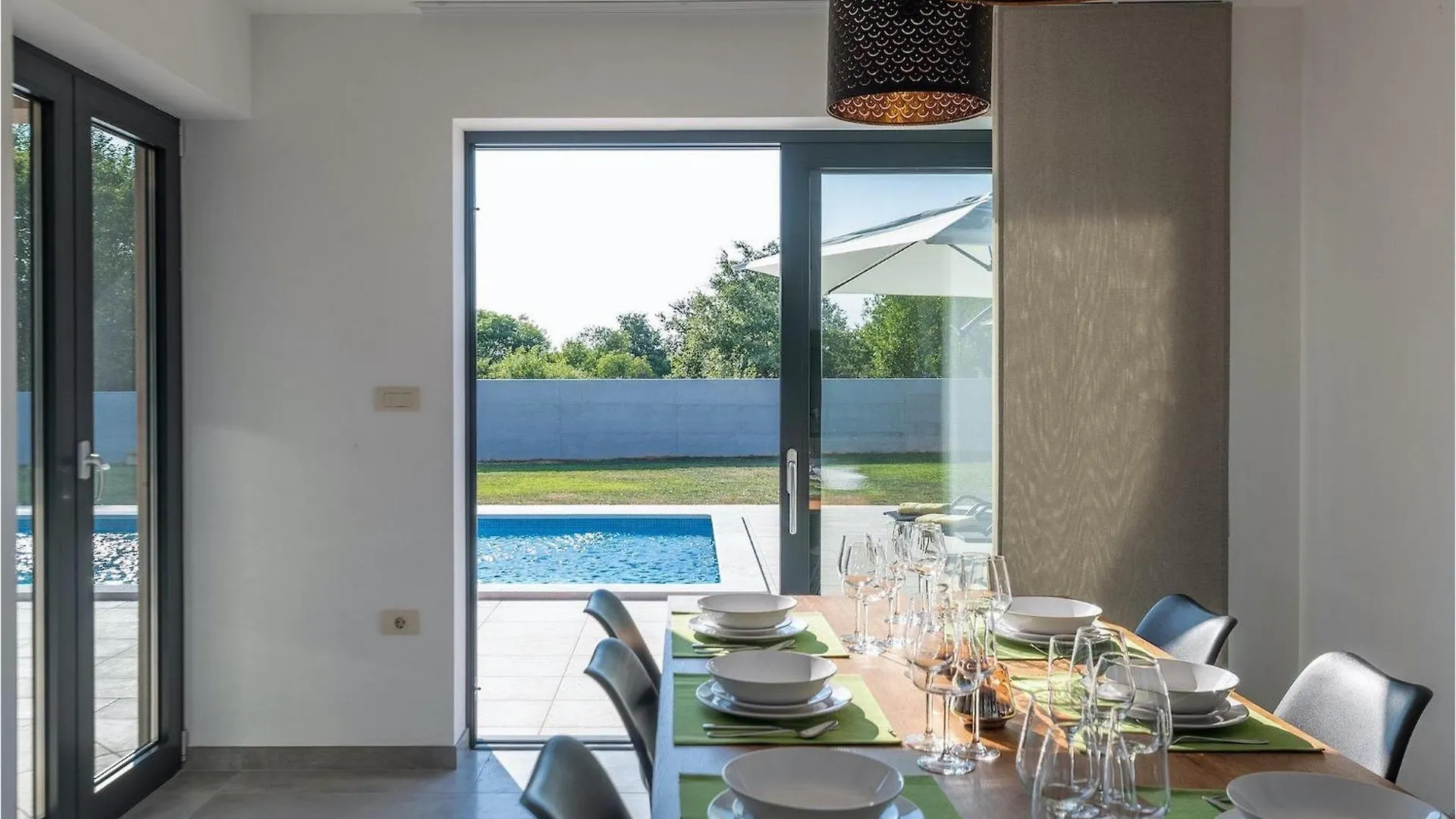 Villa Vitis Vitae Peresiji Holiday home