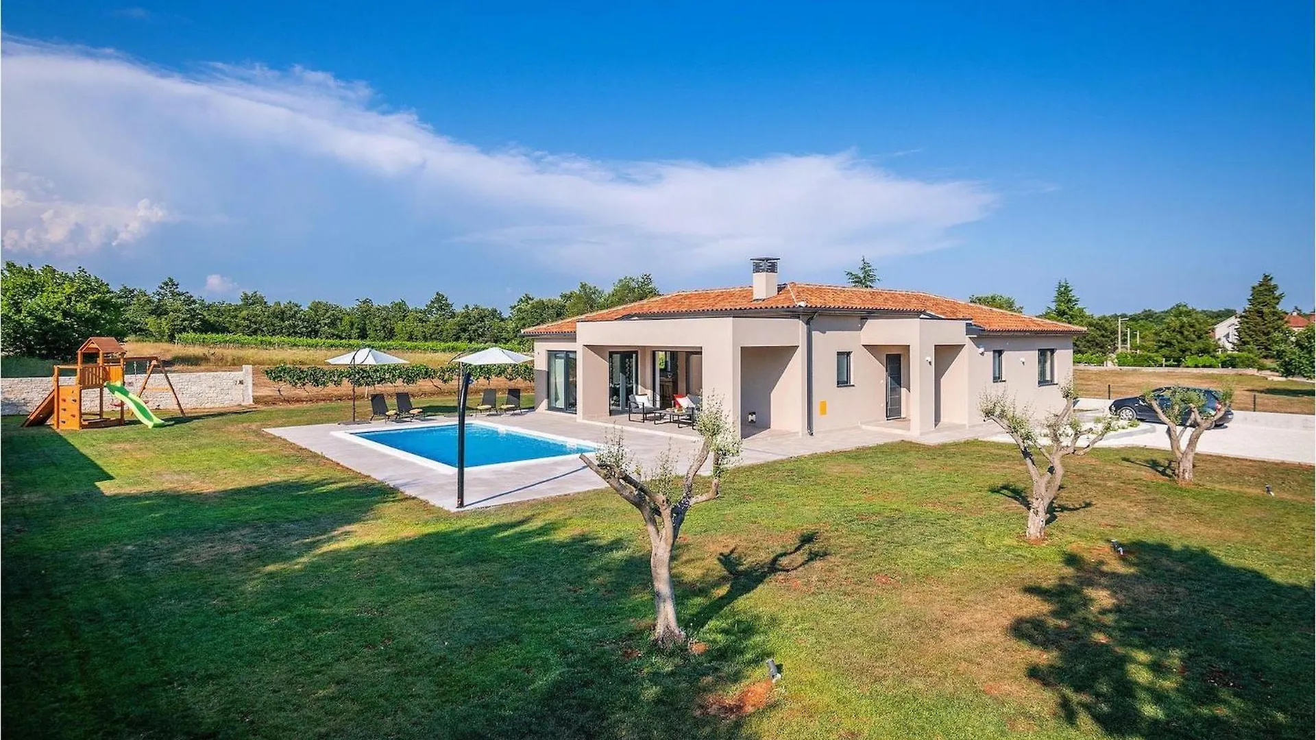 Villa Vitis Vitae Peresiji Holiday home